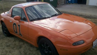 Illustration for article titled For $4,500, Duke It Out In This Miata